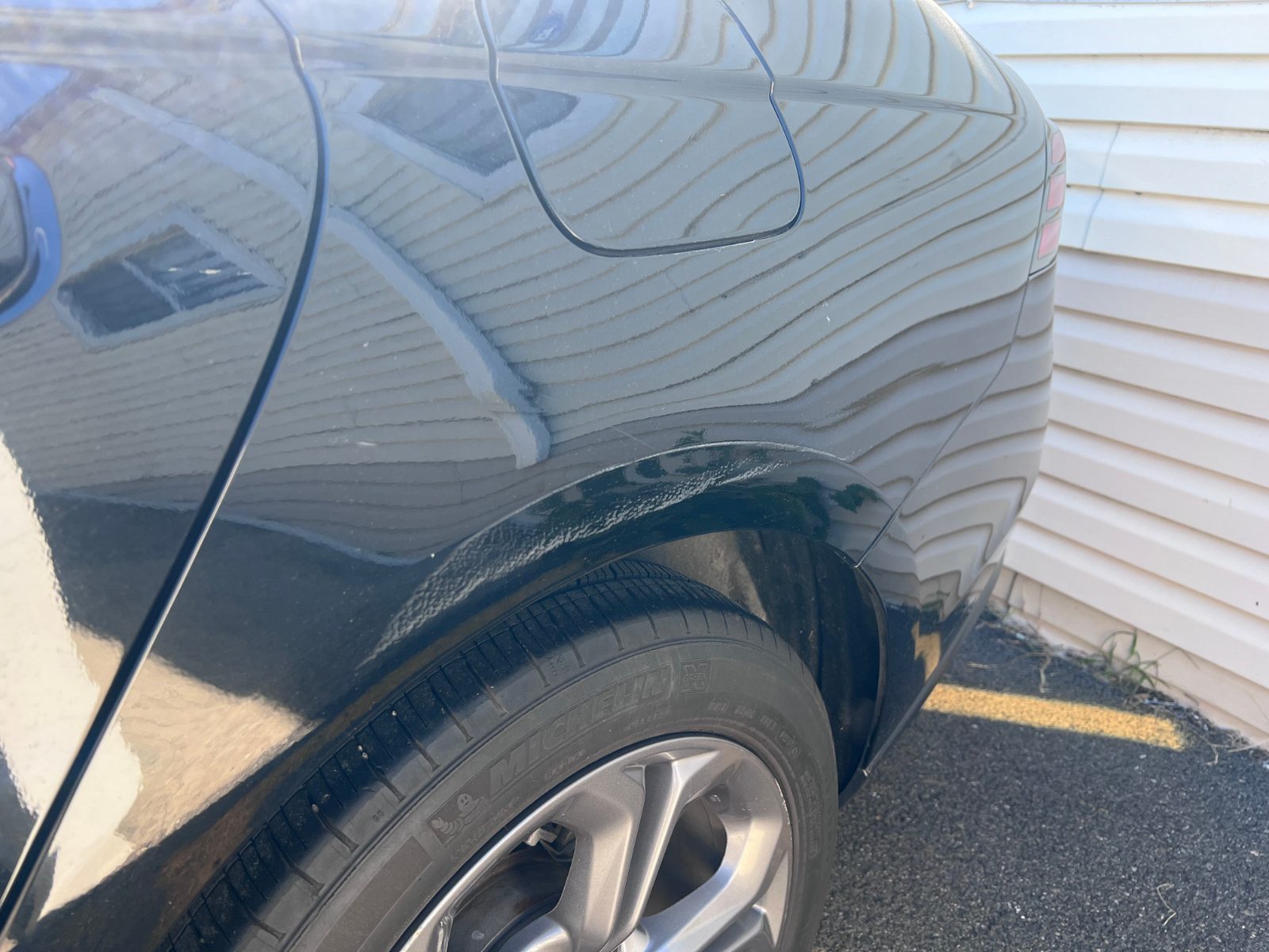 Driver quarter panel