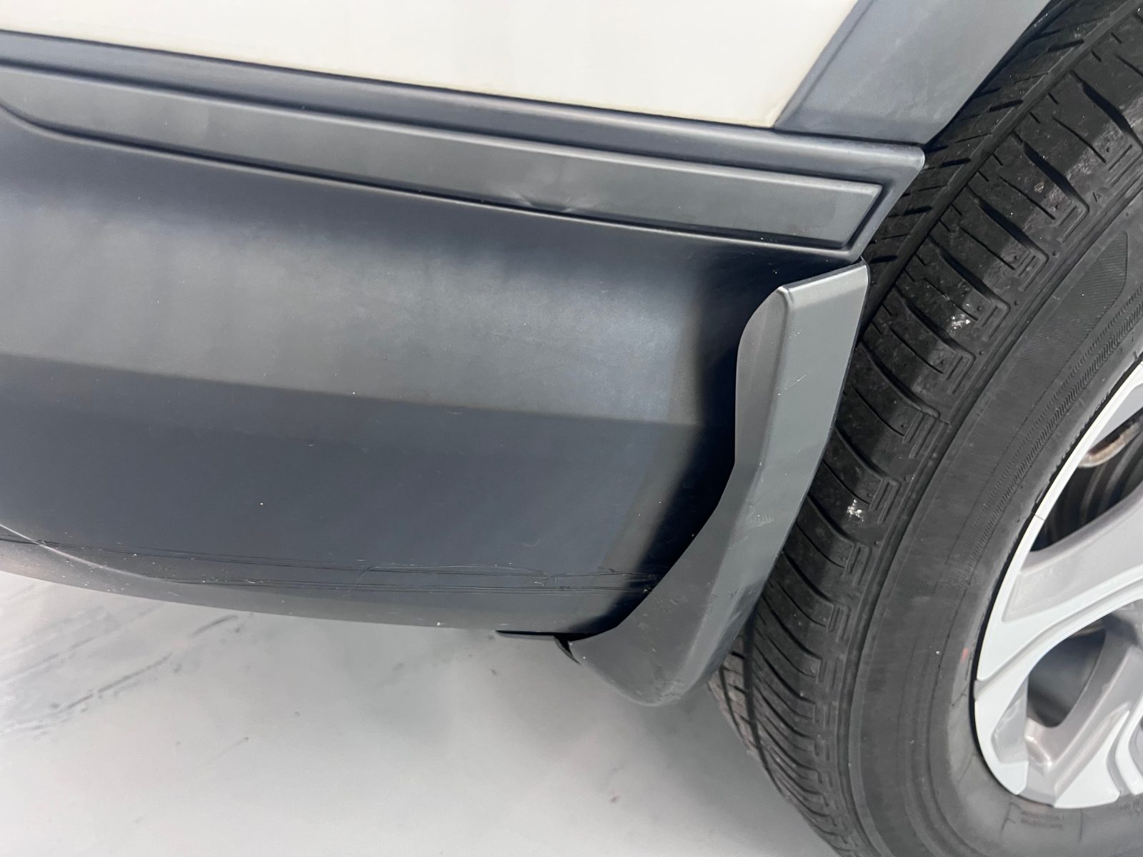 Rear mud guard